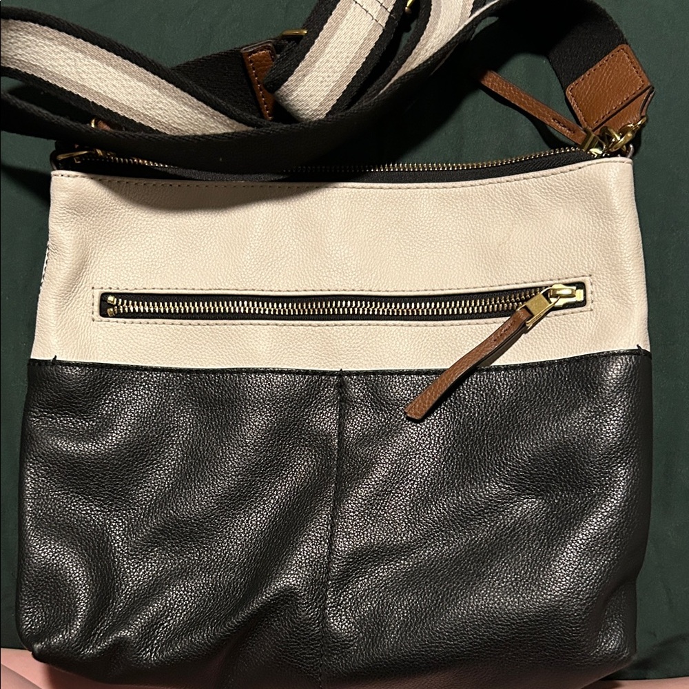 Fossil Black and Cream Crossbody Bag